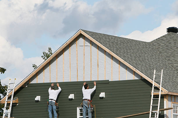 Professional Emergency Siding Repair technician working in Fort Thomas, KY